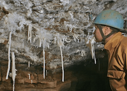 Formations - Corkscrew Chamber - Iles Inlet - Agen Allwedd