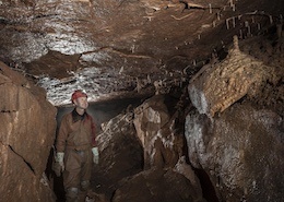 Short section of walking passage - Ogof Tee