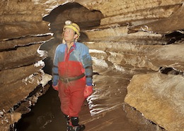 Phreatic Shelving in Ogof Clogwyn