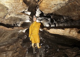 Phreatic Shelving in Ogof Clogwyn