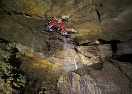 Siambri Pen Y Mochyn Chamber - Waterfall Cave